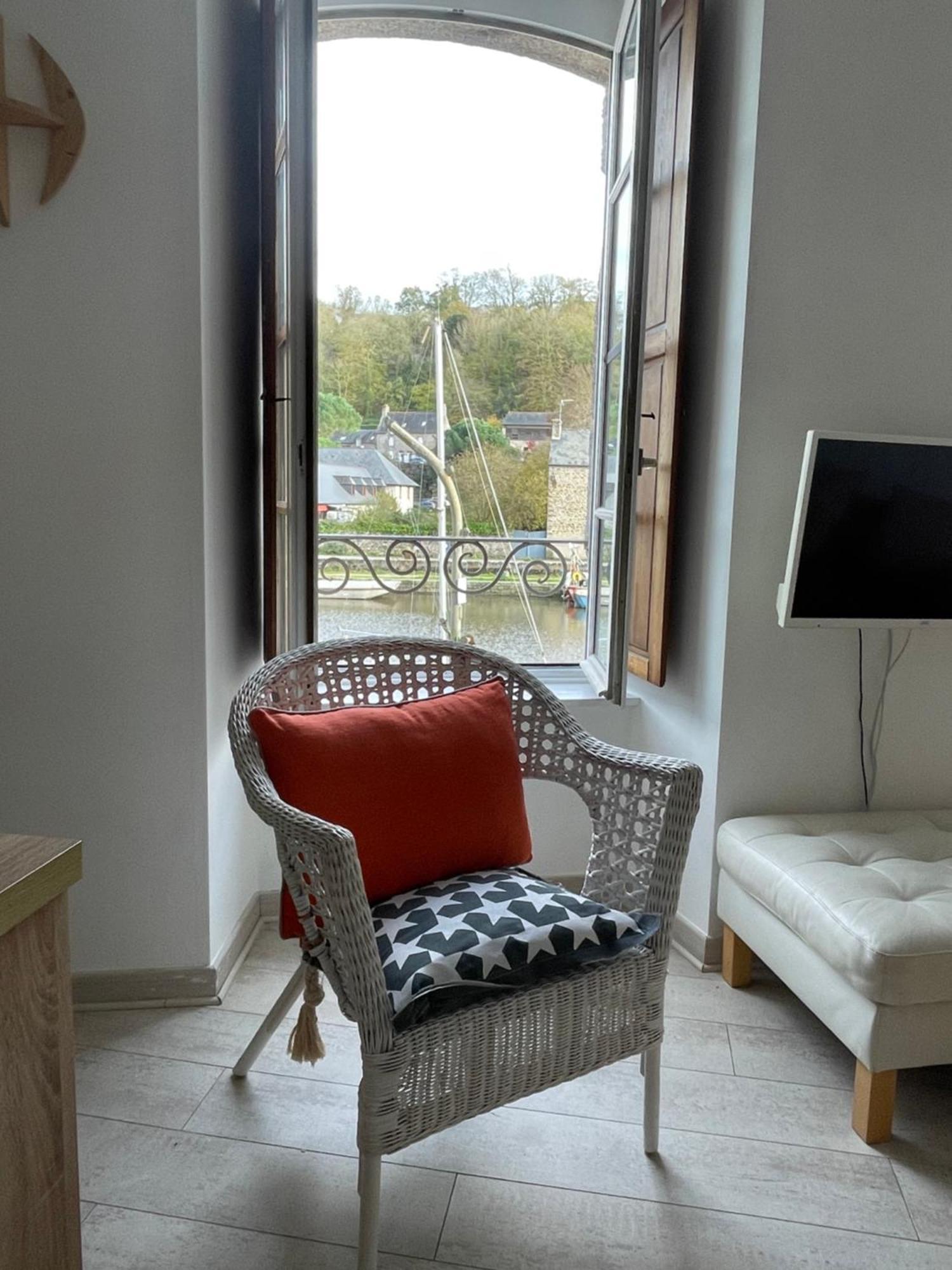 Appartement Au Port Dinan Exteriér fotografie